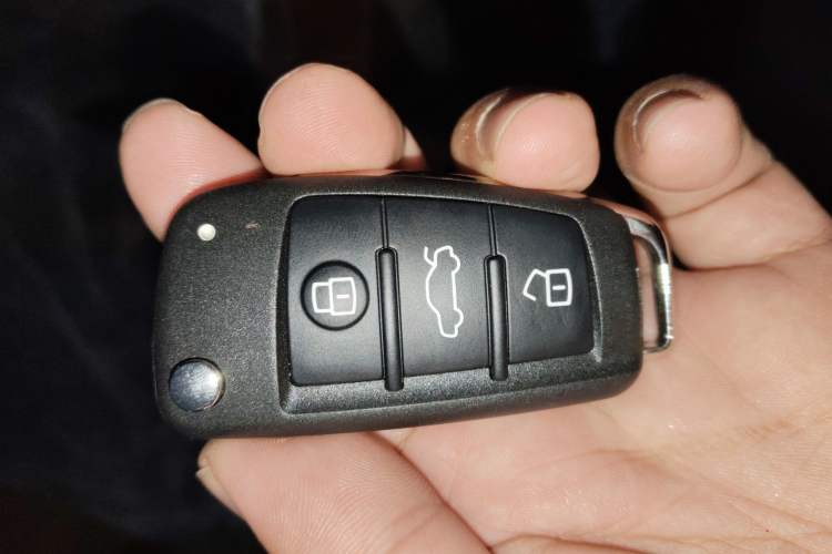 Used Audi Q2L 2025 35 TFSI Fashion Dynamic Edition Vehicle Key