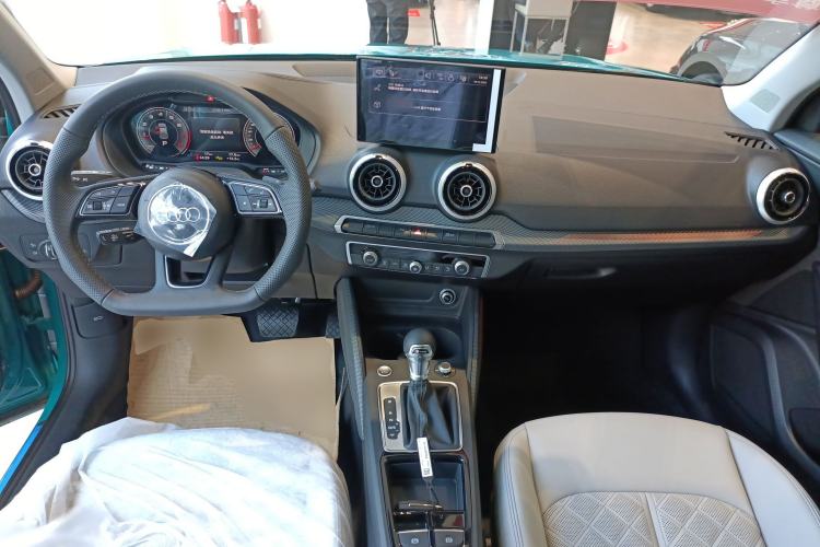 Used Audi Q2L 2025 35 TFSI Fashion Dynamic Edition Center Console