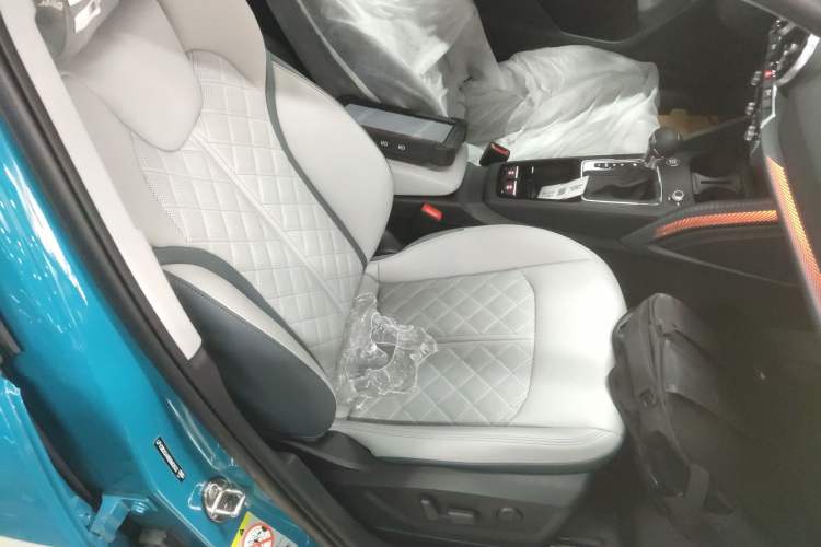 Used Audi Q2L 2025 35 TFSI Fashion Dynamic Edition Right Front Seat
