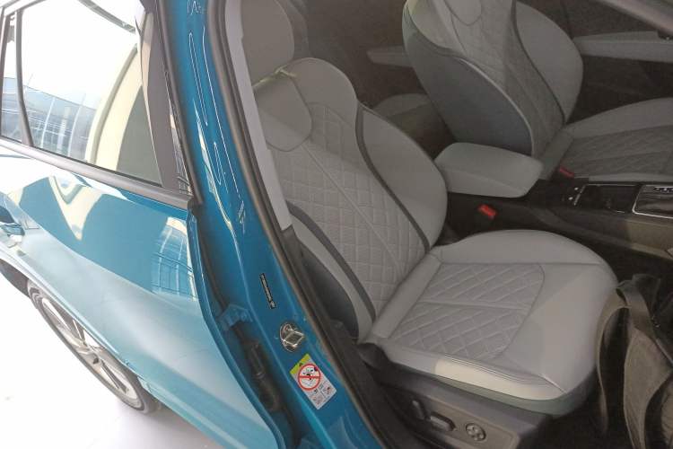 Used Audi Q2L 2025 35 TFSI Fashion Dynamic Edition Right Front Seat