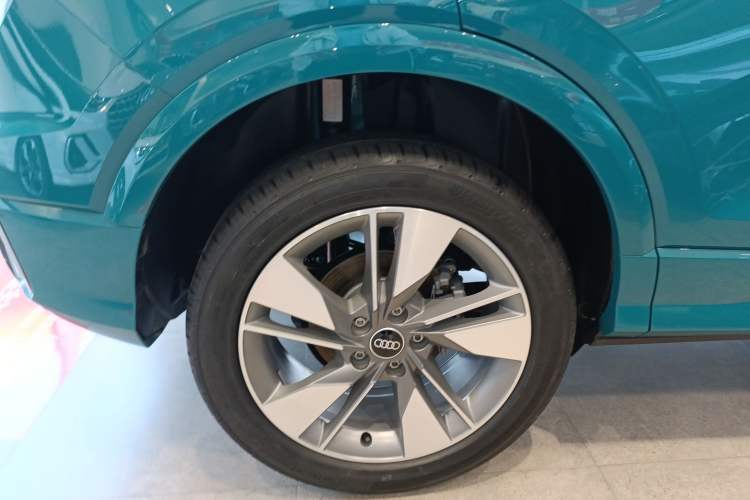 Used Audi Q2L 2025 35 TFSI Fashion Dynamic Edition Right Rear Wheel Hub
