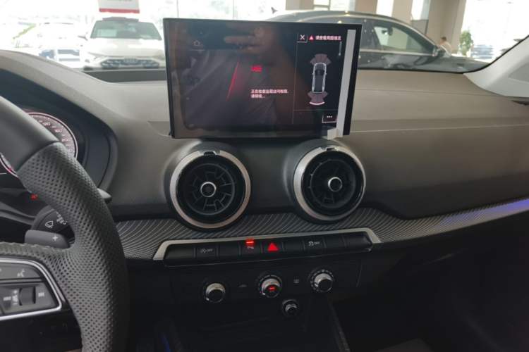Used Audi Q2L 2025 35 TFSI Progressive Dynamic Edition Audio And AC Panel