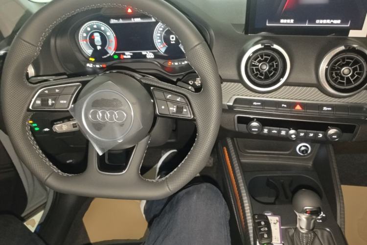 Used Audi Q2L 2025 35 TFSI Fashion Dynamic Edition Center Console