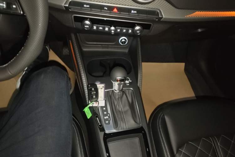 Used Audi Q2L 2025 35 TFSI Fashion Dynamic Edition Gear Lever