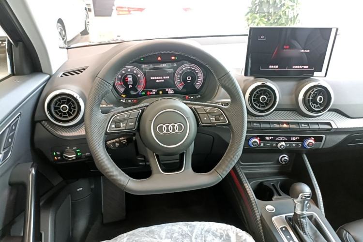 Used Audi Q2L 2025 35 TFSI Fashion Dynamic Edition Steering Wheel
