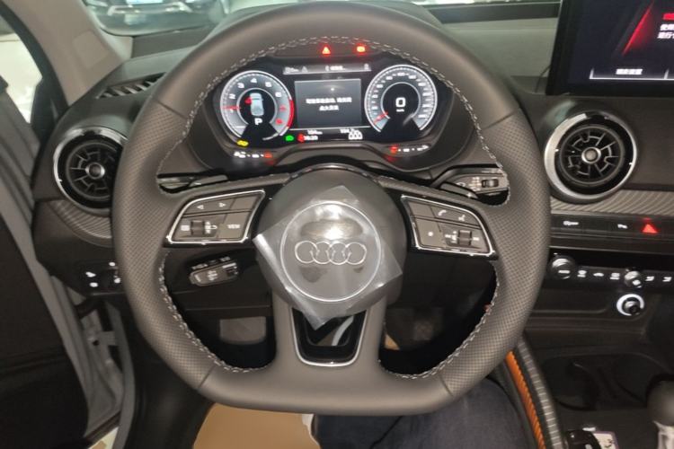 Used Audi Q2L 2025 35 TFSI Fashion Dynamic Edition Steering Wheel