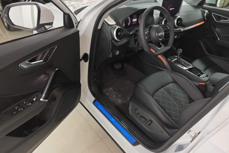 Used Audi Q2L 2025 35 TFSI Fashion Dynamic Edition Driver Seat