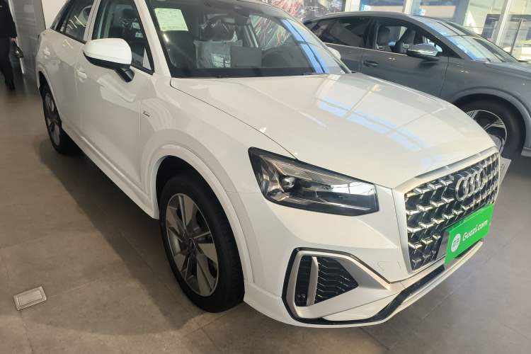 Used Audi Q2L 2025 35 TFSI Fashion Dynamic Edition Front Right 45 Deg