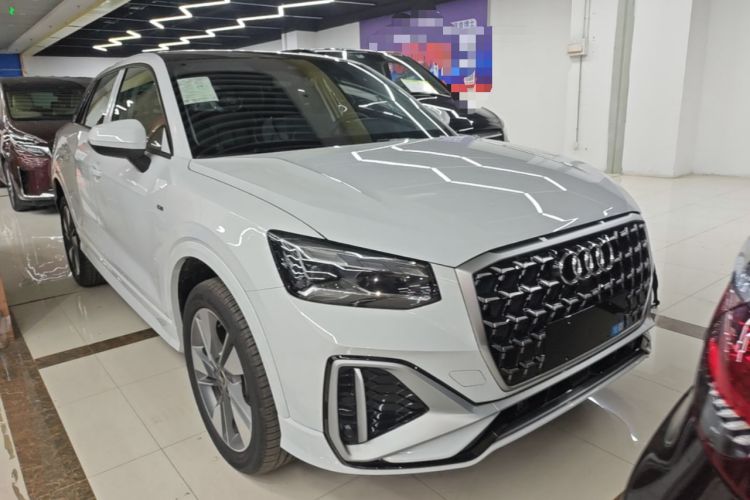 Used Audi Q2L 2025 35 TFSI Fashion Dynamic Edition Front Right 45 Deg