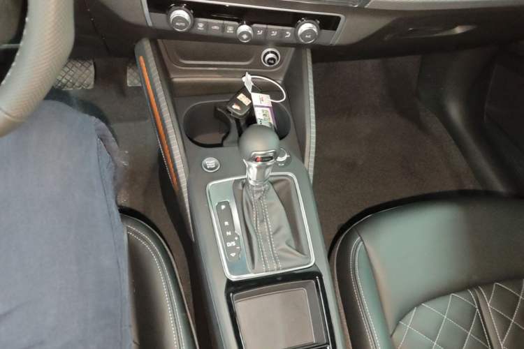 Used Audi Q2L 2025 35 TFSI Fashion Dynamic Edition Gear Lever