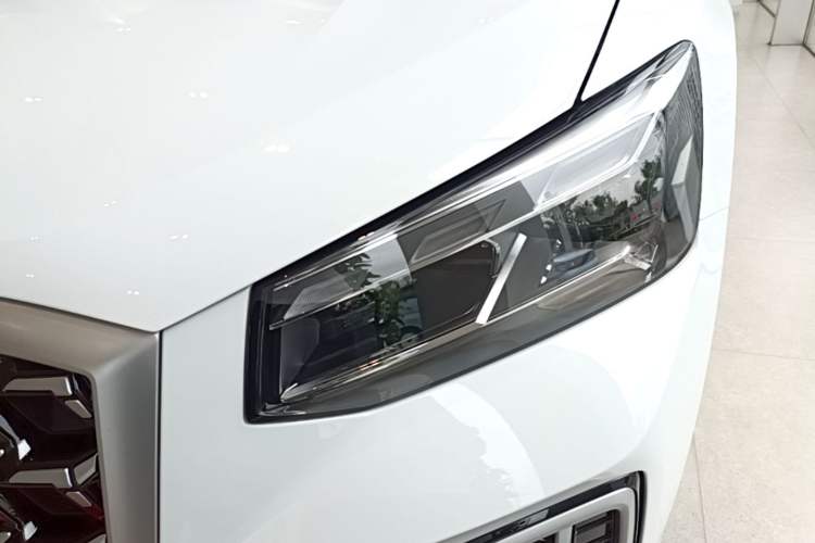 Used Audi Q2L 2025 35 TFSI Fashion Dynamic Edition Left Front Headlight