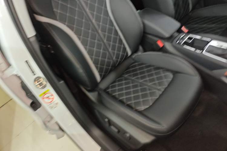 Used Audi Q2L 2025 35 TFSI Fashion Dynamic Edition Right Front Seat