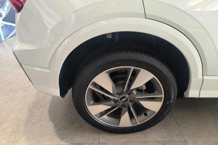 Used Audi Q2L 2025 35 TFSI Fashion Dynamic Edition Right Rear Wheel Hub