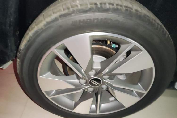 Used Audi Q2L 2025 35 TFSI Progressive Dynamic Edition Right Rear Wheel Hub