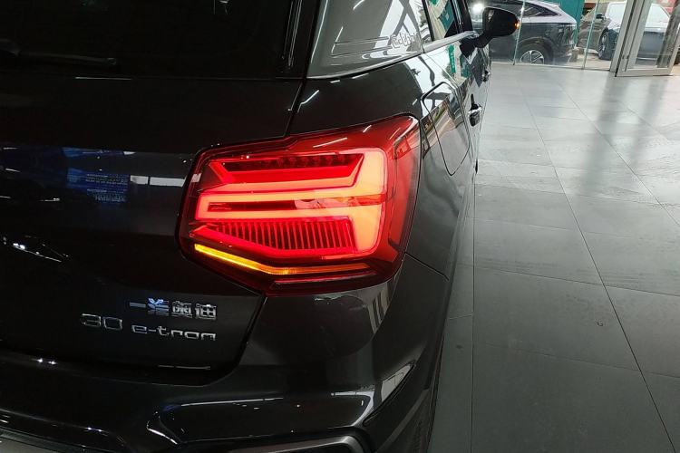 Used Audi Q2L e-tron 2022 Q2L e-tron Pure Electric Smart Enjoyment Model Exterior 6