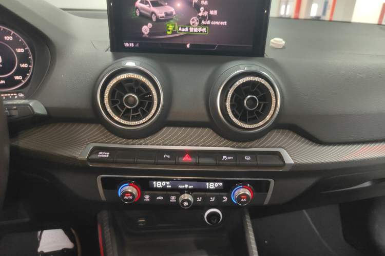 Used Audi Q2L e-tron 2019 Q2L e-tron Pure Electric Smart Enjoyment Model Audio And AC Panel