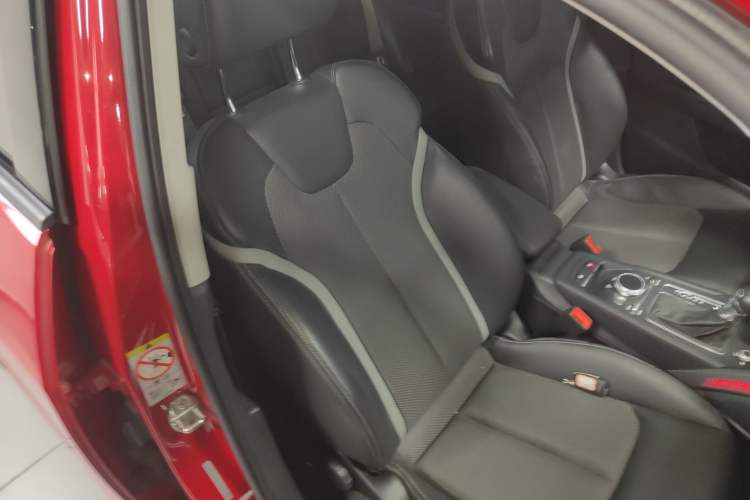 Used Audi Q2L e-tron 2019 Q2L e-tron Pure Electric Smart Enjoyment Model Right Front Seat