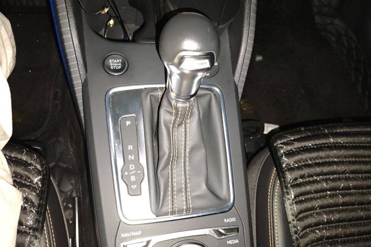 Used Audi Q2L e-tron 2022 Q2L e-tron Pure Electric Smart Enjoyment Model Gear Lever