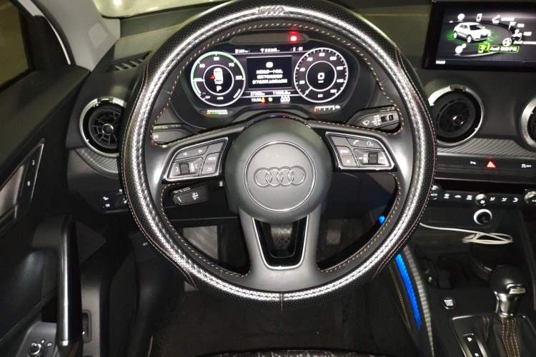 Used Audi Q2L e-tron 2022 Q2L e-tron Pure Electric Smart Enjoyment Model Steering Wheel