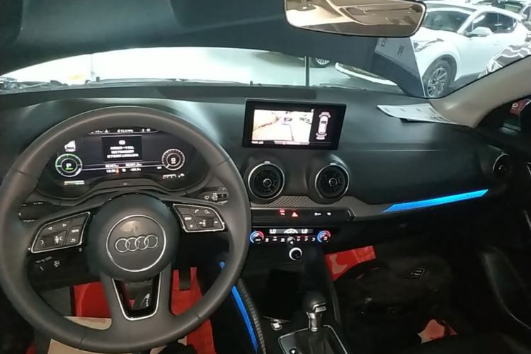 Used Audi Q2L e-tron 2019 Q2L e-tron Pure Electric Smart Enjoyment Model Center Console