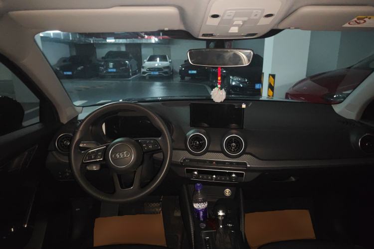 Used Audi Q2L e-tron 2019 Q2L e-tron Pure Electric Smart Enjoyment Model Center Console