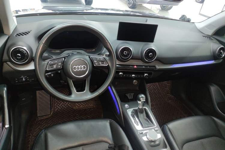 Used Audi Q2L e-tron 2019 Q2L e-tron Pure Electric Smart Enjoyment Model Center Console