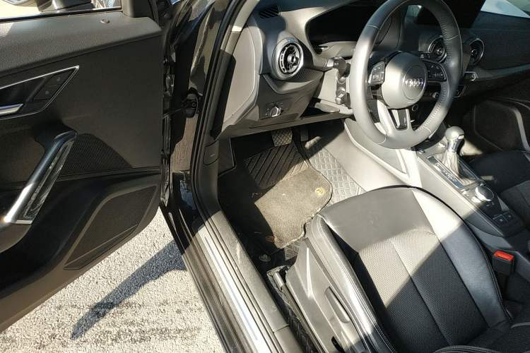 Used Audi Q2L e-tron 2019 Q2L e-tron Pure Electric Smart Enjoyment Model Driver Seat