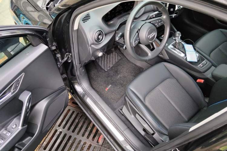 Used Audi Q2L e-tron 2019 Q2L e-tron Pure Electric Smart Enjoyment Model Driver Seat