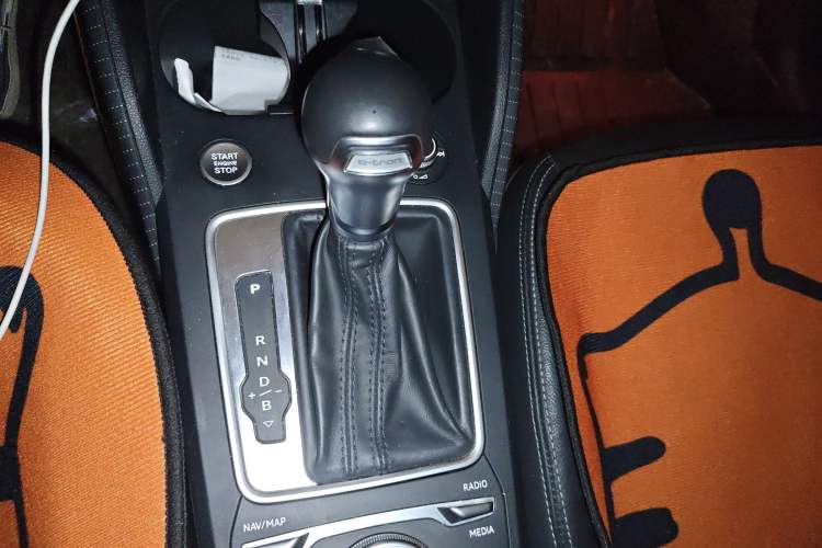 Used Audi Q2L e-tron 2019 Q2L e-tron Pure Electric Smart Style Gear Lever