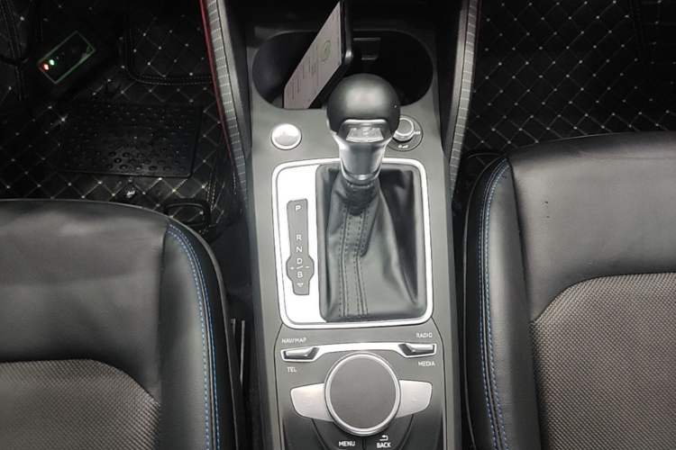 Used Audi Q2L e-tron 2019 Q2L e-tron Pure Electric Smart Style Gear Lever