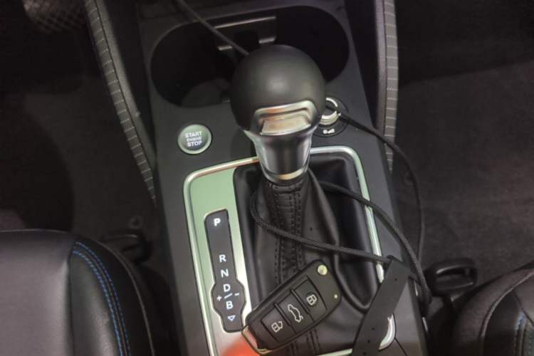 Used Audi Q2L e-tron 2019 Q2L e-tron Pure Electric Smart Enjoyment Model Gear Lever