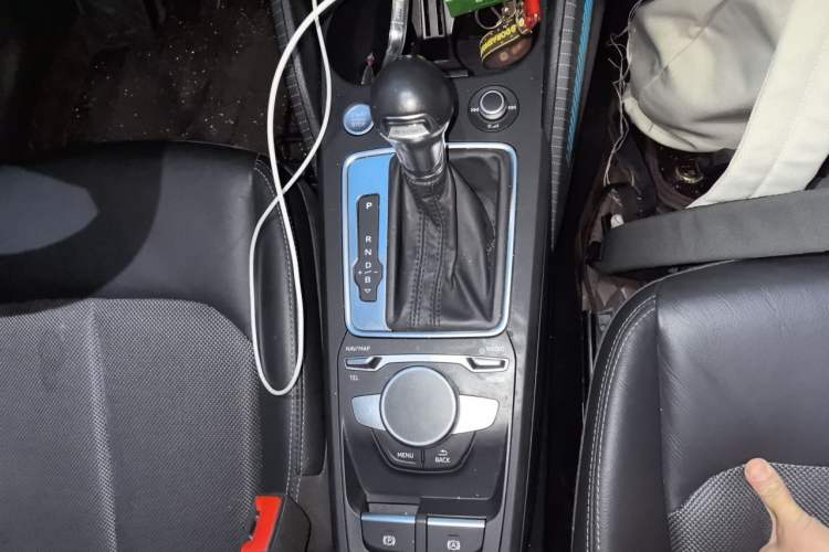 Used Audi Q2L e-tron 2019 Q2L e-tron Pure Electric Smart Enjoyment Model Gear Lever
