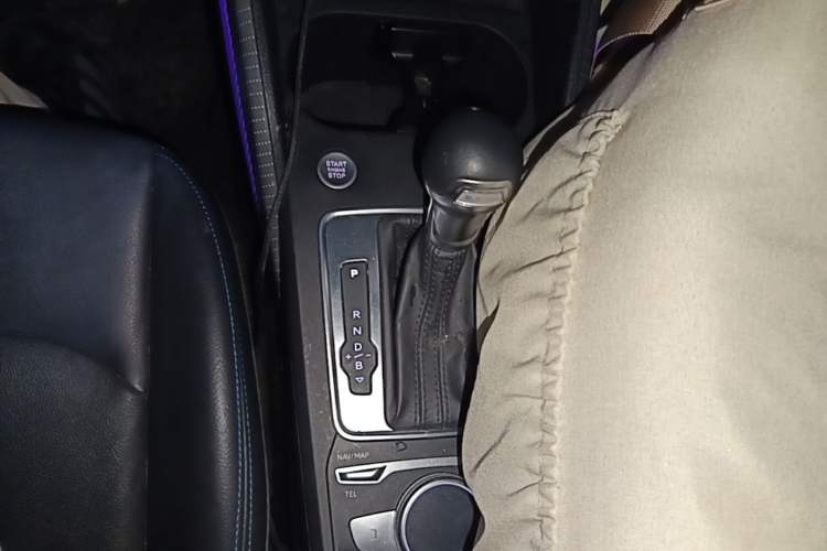 Used Audi Q2L e-tron 2019 Q2L e-tron Pure Electric Smart Enjoyment Model Gear Lever