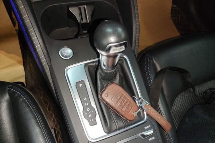Used Audi Q2L e-tron 2019 Q2L e-tron Pure Electric Smart Enjoyment Model Gear Lever