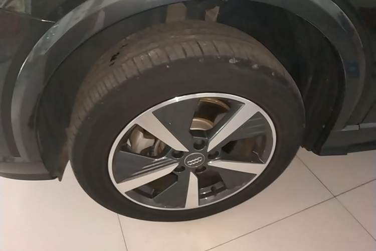 Used Audi Q2L e-tron 2019 Q2L e-tron Pure Electric Smart Enjoyment Model Left Front Wheel Hub