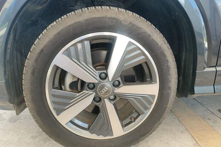 Used Audi Q2L e-tron 2019 Q2L e-tron Pure Electric Smart Style Left Front Wheel Hub