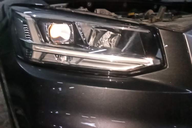 Used Audi Q2L e-tron 2019 Q2L e-tron Pure Electric Smart Enjoyment Model Right Front Headlight