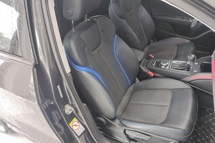 Used Audi Q2L e-tron 2019 Q2L e-tron Pure Electric Smart Style Right Front Seat