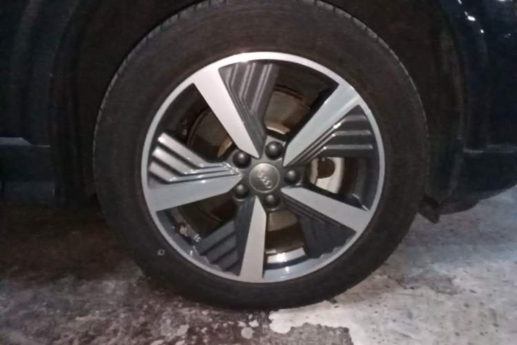 Used Audi Q2L e-tron 2019 Q2L e-tron Pure Electric Smart Enjoyment Model Right Front Wheel Hub