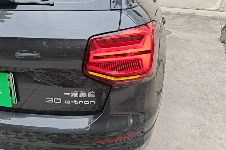 Used Audi Q2L e-tron 2019 Q2L e-tron Pure Electric Smart Enjoyment Model Right Rear Taillight
