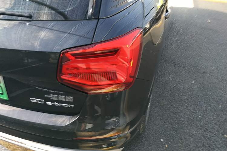 Used Audi Q2L e-tron 2019 Q2L e-tron Pure Electric Smart Enjoyment Model Right Rear Taillight