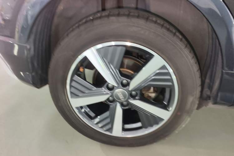 Used Audi Q2L e-tron 2019 Q2L e-tron Pure Electric Smart Enjoyment Model Right Rear Wheel Hub