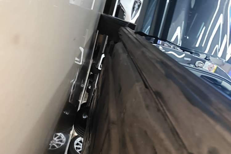 Used Audi Q2L e-tron 2019 Q2L e-tron Pure Electric Smart Enjoyment Model Right Side Sill