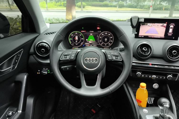 Used Audi Q2L e-tron 2019 Q2L e-tron Pure Electric Smart Enjoyment Model Steering Wheel