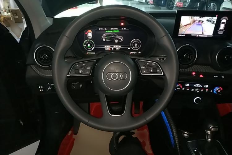 Used Audi Q2L e-tron 2019 Q2L e-tron Pure Electric Smart Enjoyment Model Steering Wheel