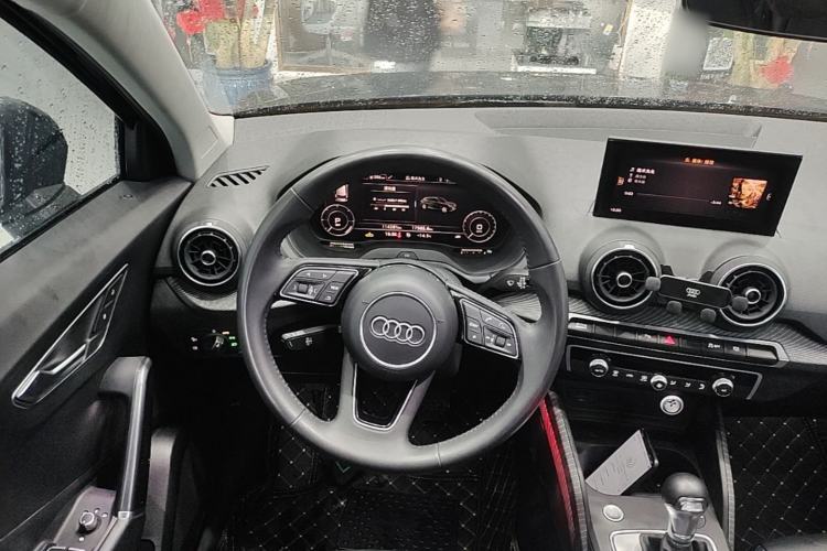 Used Audi Q2L e-tron 2019 Q2L e-tron Pure Electric Smart Style Steering Wheel