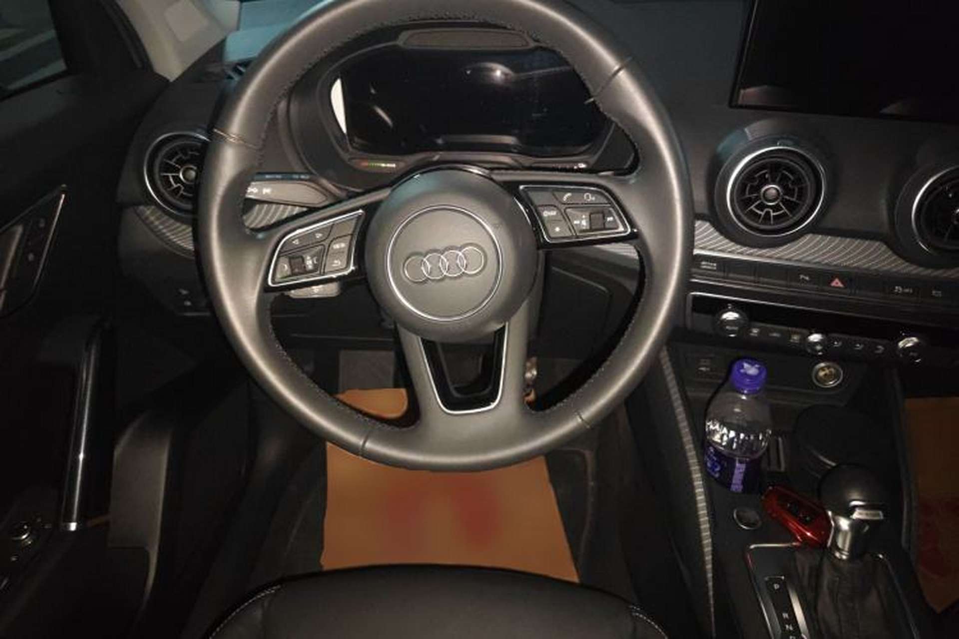 Used Audi Q2L e-tron 2019 Q2L e-tron Pure Electric Smart Enjoyment Model Steering Wheel