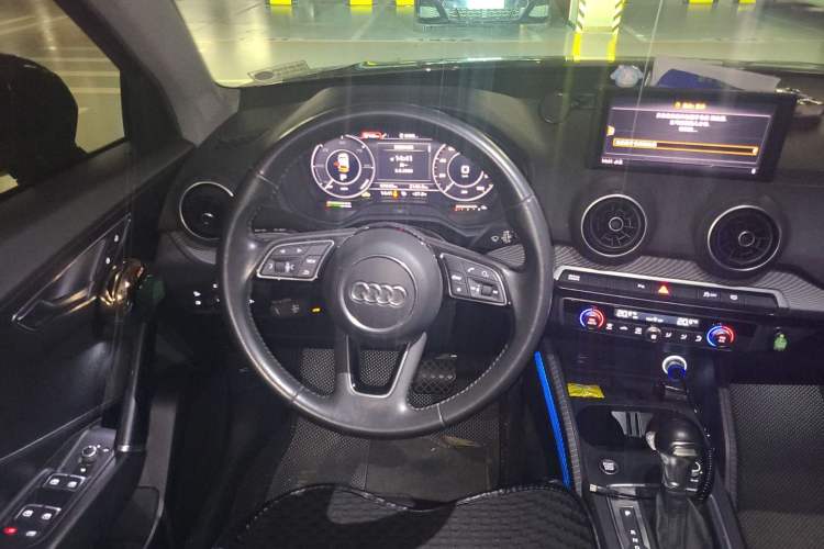 Used Audi Q2L e-tron 2019 Q2L e-tron Pure Electric Smart Enjoyment Model Steering Wheel