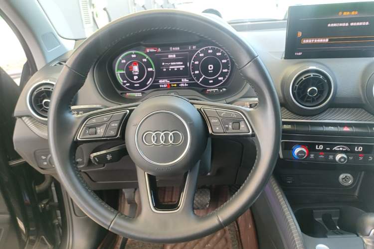 Used Audi Q2L e-tron 2019 Q2L e-tron Pure Electric Smart Style Steering Wheel
