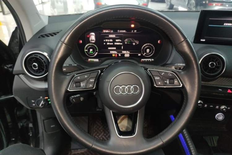 Used Audi Q2L e-tron 2019 Q2L e-tron Pure Electric Smart Enjoyment Model Steering Wheel